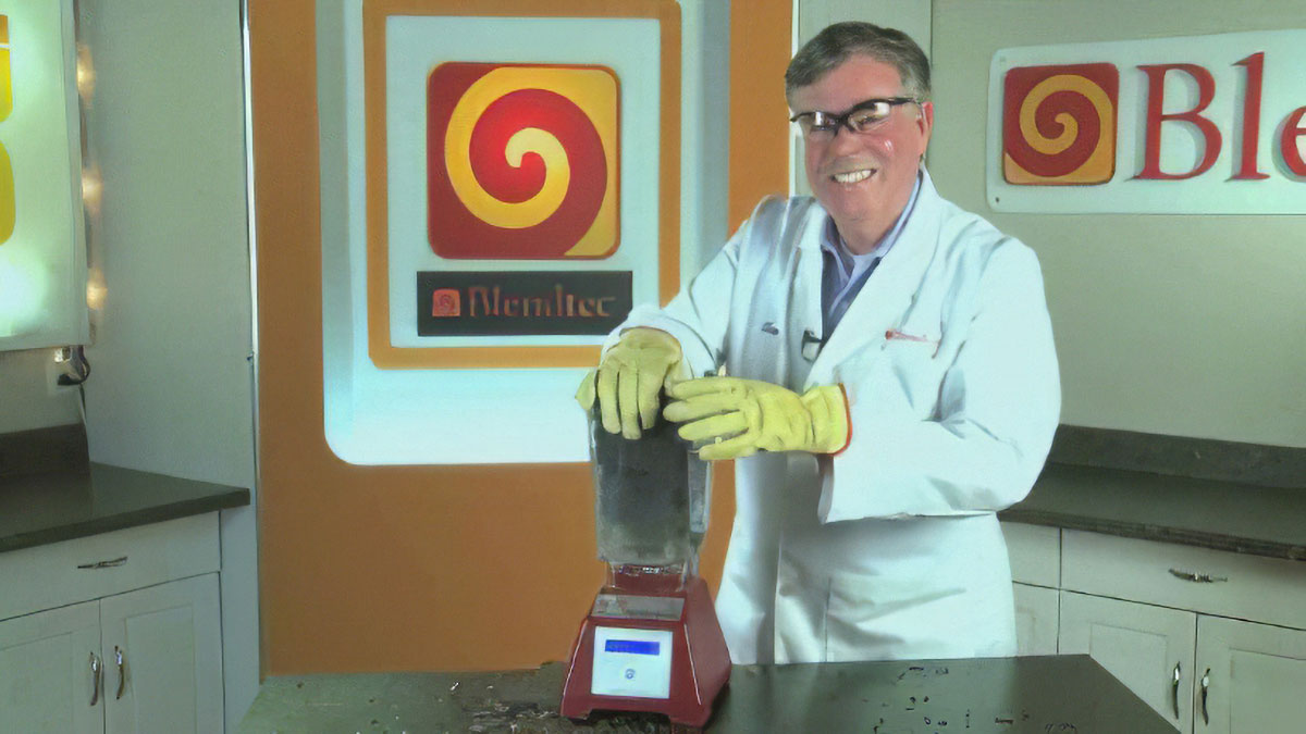 [GlobEd] Blendtec Total Blender Will It Blend a Notebook?